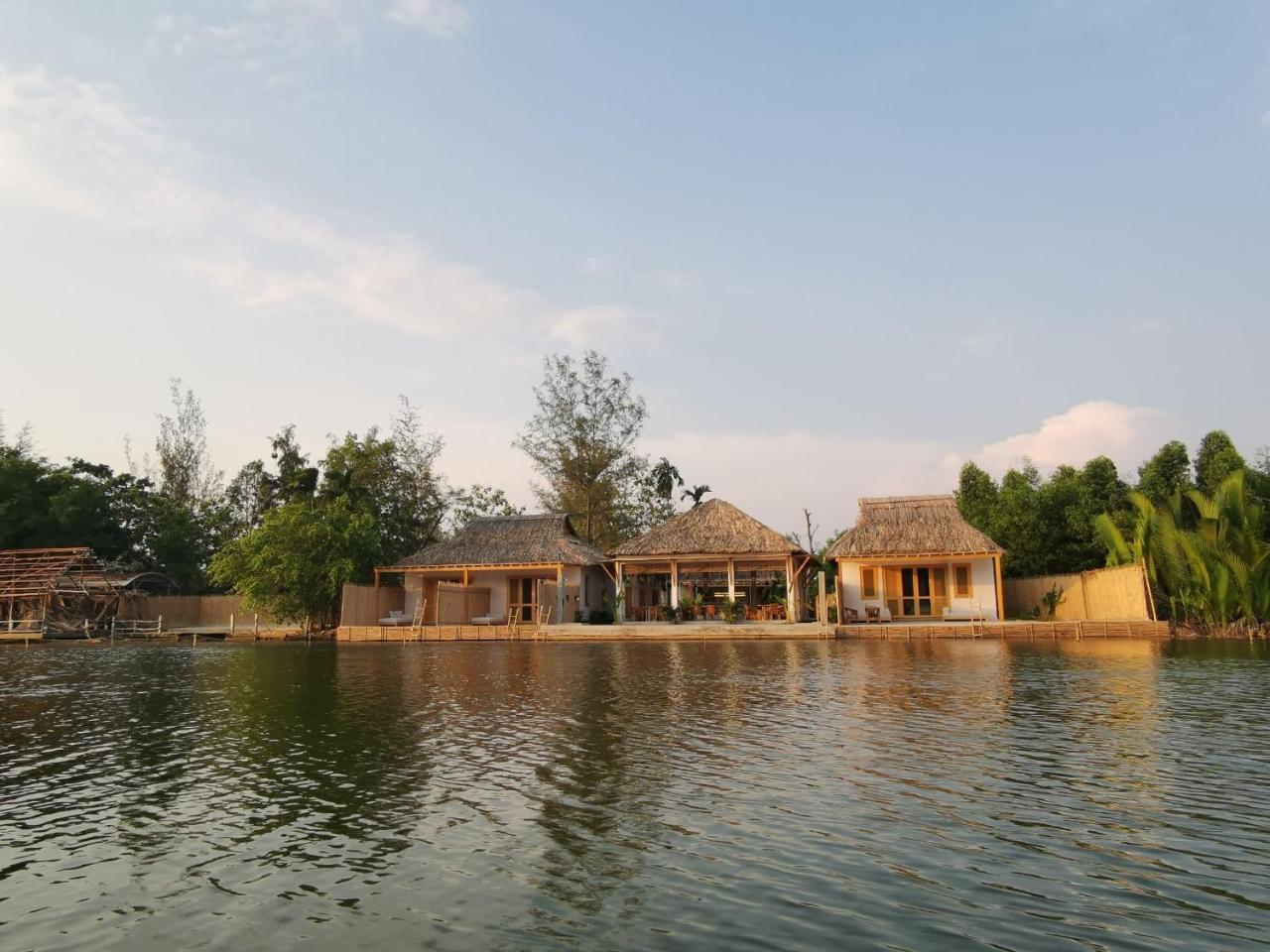 Chi-Bu Riverside Nhon Trach Esterno foto